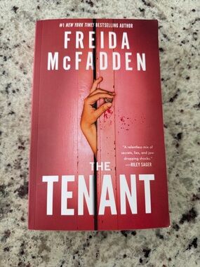 The Tenant by Freida McFadden - Paperback Thriller